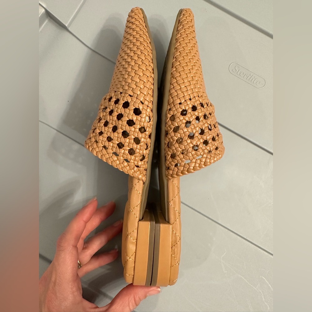 EUC Birdies Dove Woven Tan - Picture 4 of 7